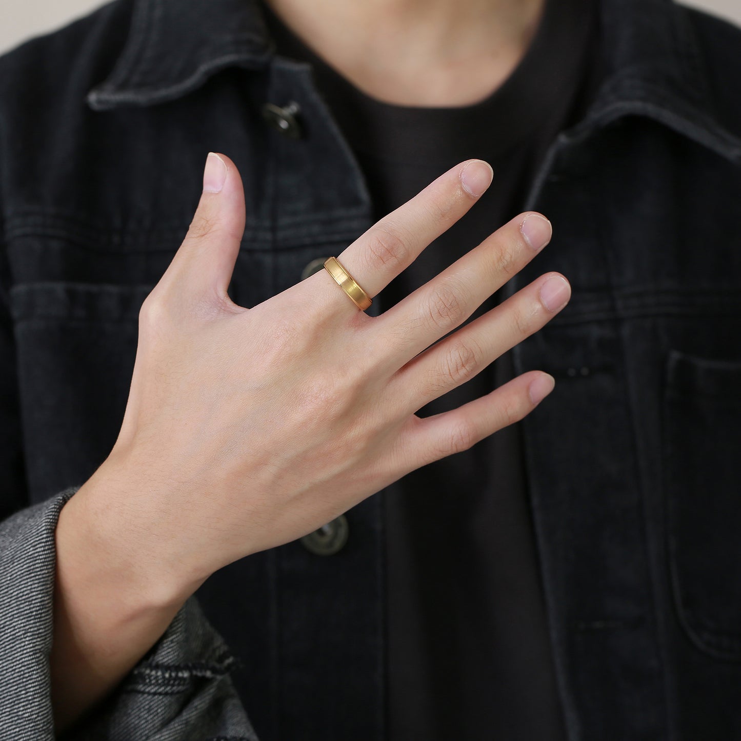Anillo Gold Cap - Tungsteno