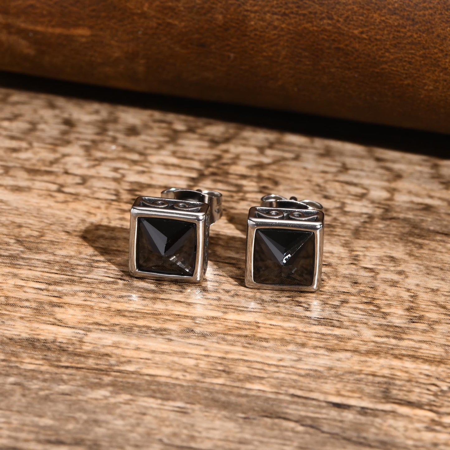 Aretes Square - Acero Inox.