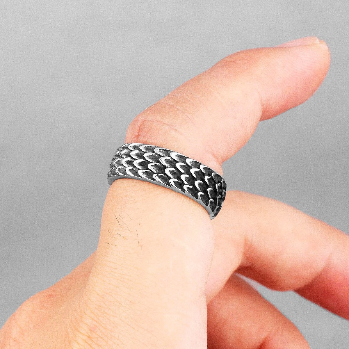 Anillo Dragon Egg Dedo de lado