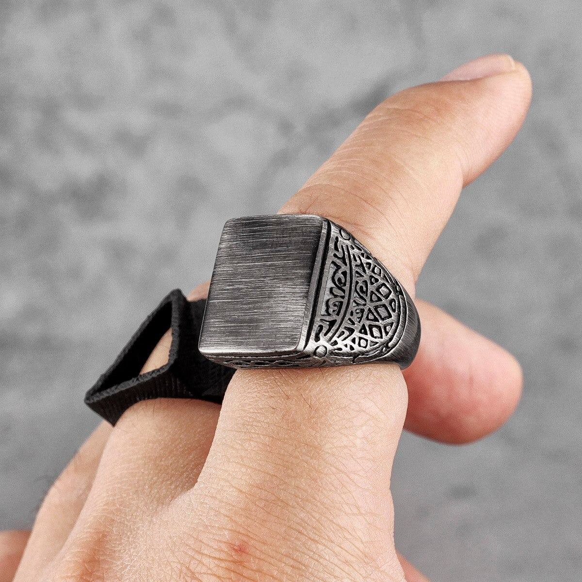 Anillo Viking Mano 2