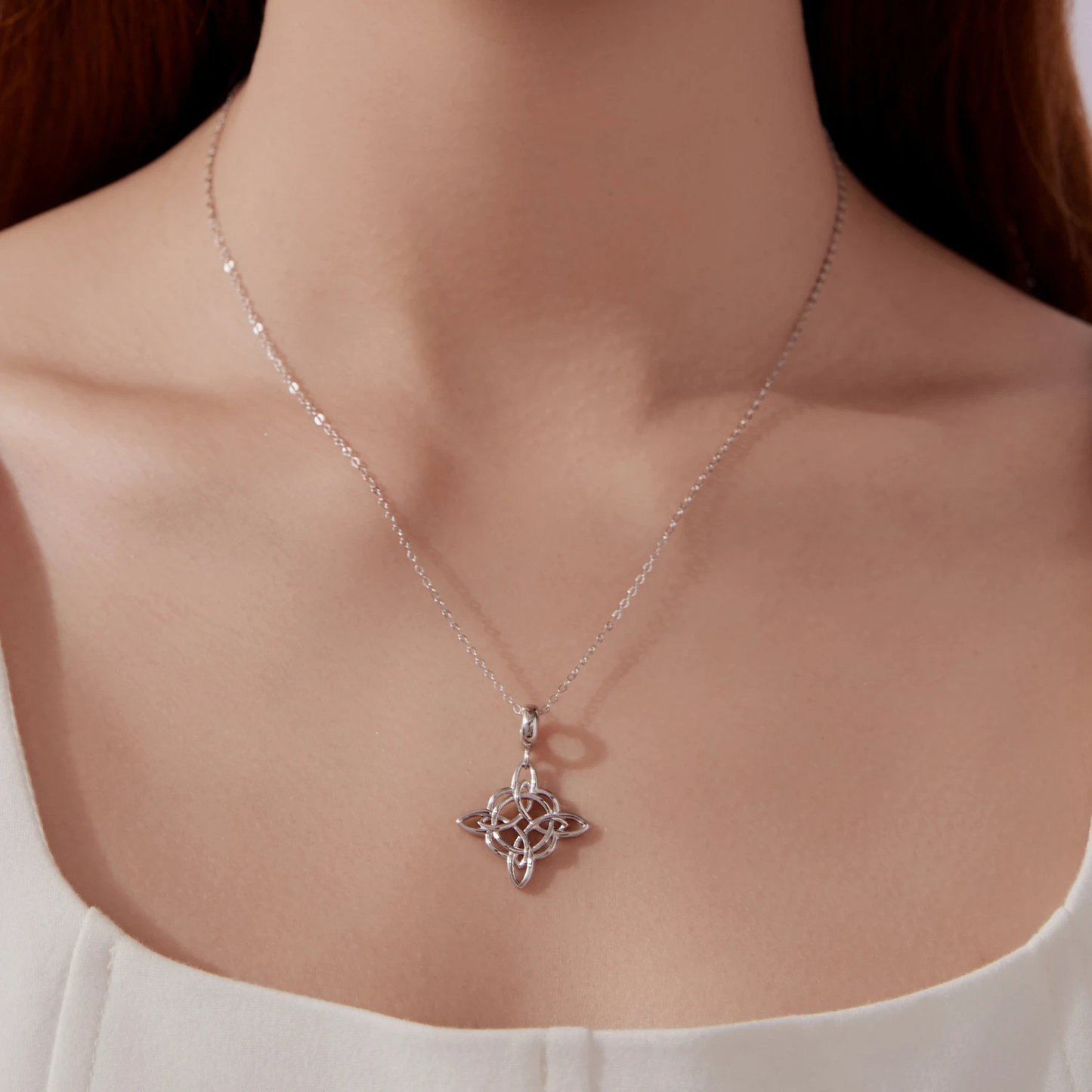 Collar Nudo Eterno - Plata .925